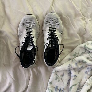 Women’s On Cloud X VERY WELL LOVED, size 7.5!!